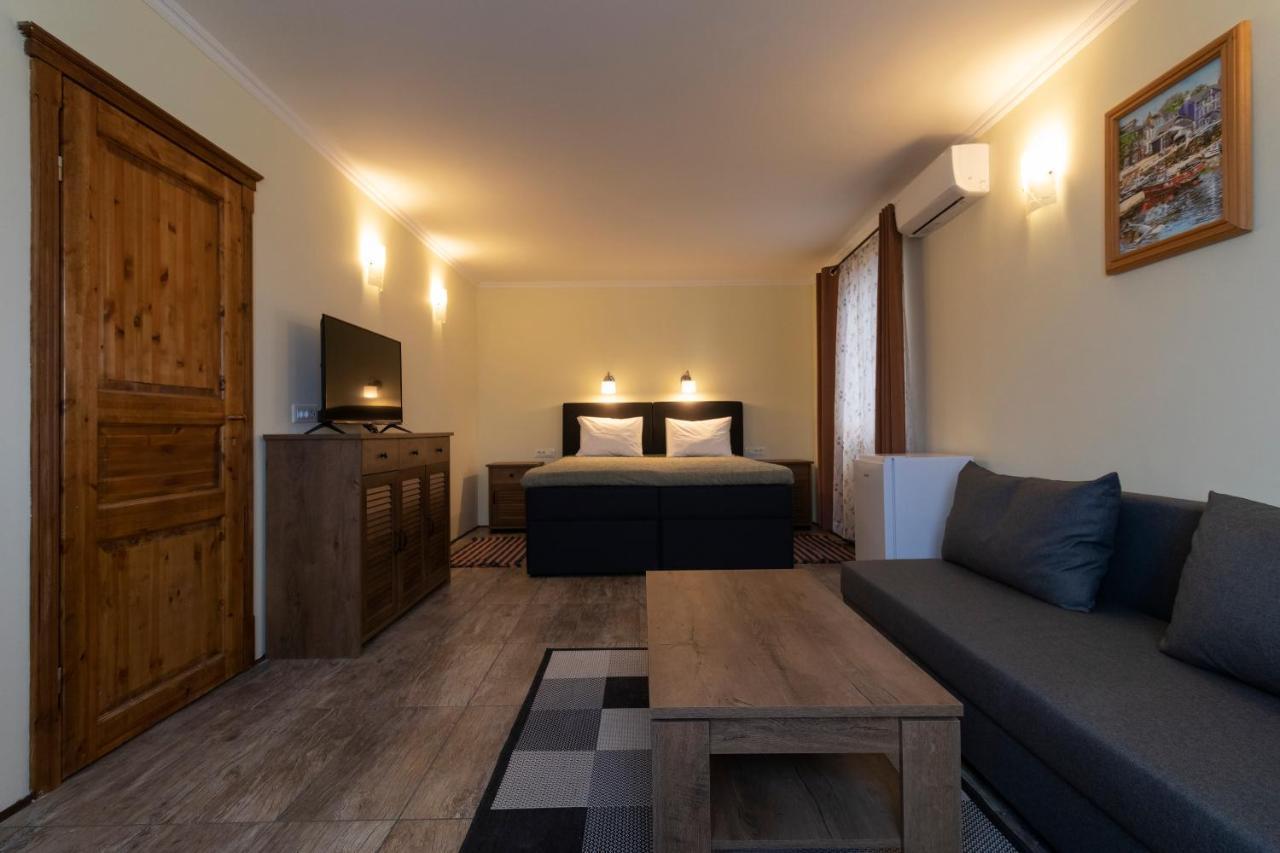 Taverna & Rooms Сутиван Экстерьер фото