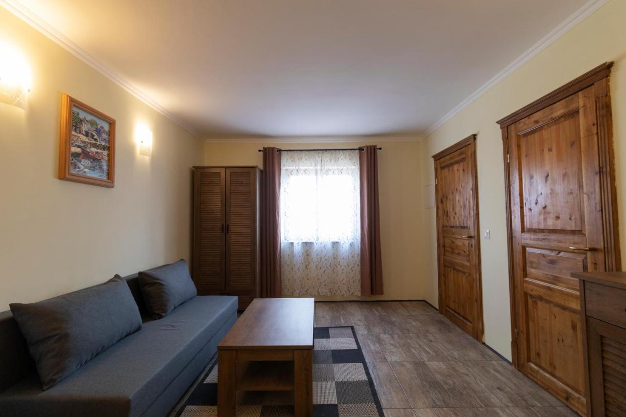 Taverna & Rooms Сутиван Экстерьер фото