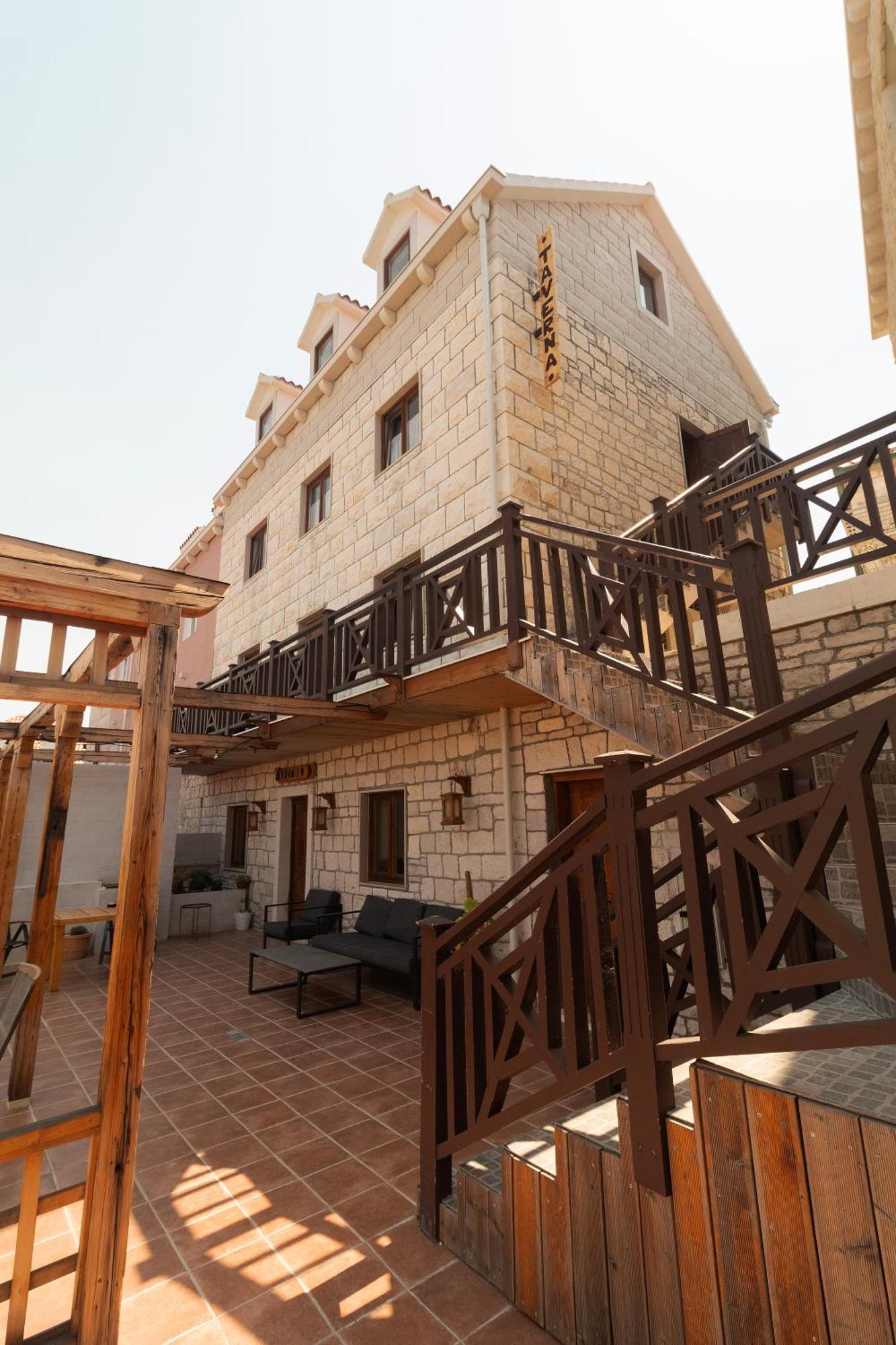 Taverna & Rooms Сутиван Экстерьер фото